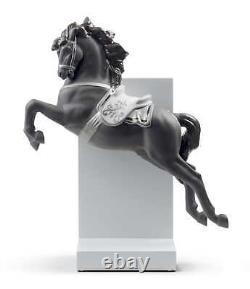 Lladro Horse on Pirouette Figurine Silver Figurine Ref. 01008720- Official