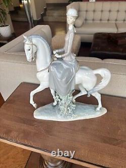 Lladro Porcelain Classic Figurine Woman on Horse Figurine #1004516. Large