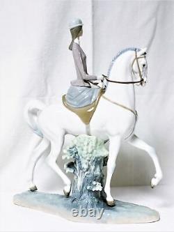 Lladro Porcelain Figurine Woman on Horse Figurine #1004516