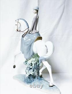 Lladro Porcelain Figurine Woman on Horse Figurine #1004516