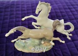 Lladro Porcelain Horses Galloping Figurine 4655 Retired