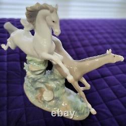 Lladro Porcelain Horses Galloping Figurine 4655 Retired