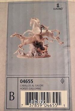 Lladro Porcelain Horses Galloping Figurine 4655 Retired