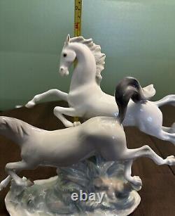 Lladro Porcelain Two Galloping Horses Figurine 4655 Glazed Finish, No Box