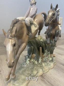 Lladro The Derby Equestrian Figurine 2 Horses With Jockeys