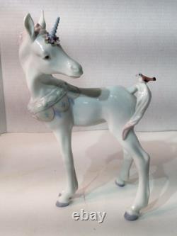 Lladro Unicorn Standing Looking at a Bird on her Tail, 05993