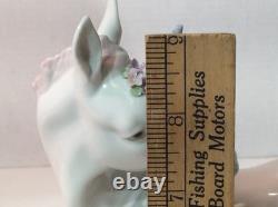 Lladro Unicorn Standing Looking at a Bird on her Tail, 05993