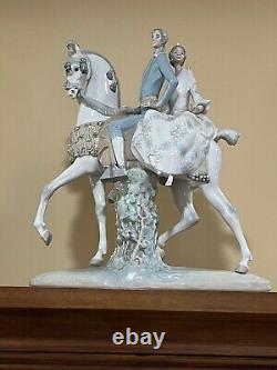 Lladro Valencian 4648 couple on horseback