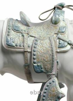 Lladro White Quarter Horse Sculpture 01009273