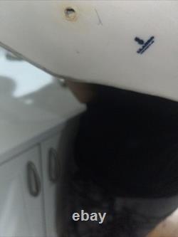 Lladro figurines collectibles retired horse (One Hoof Missing See last 2 Pic) Lladro figurines collectibles retired horse (One Hoof Missing See last 2 Pic)