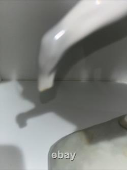 Lladro figurines collectibles retired horse (One Hoof Missing See last 2 Pic) Lladro figurines collectibles retired horse (One Hoof Missing See last 2 Pic)