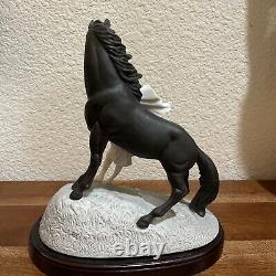 Louis Icart Figurine 1930 Jeunesse Girl With Horse Fine Porcelain Japan Mint