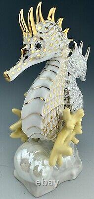 MINT Box HEREND LG SEAHORSE Pair GOLD & PLATINUM Fishnet Sea Horse Figurine