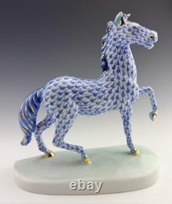 MINT HEREND RARE Larger 7x7 Horse Blue Fishnet Figurine