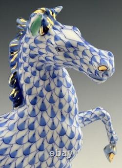MINT HEREND RARE Larger 7x7 Horse Blue Fishnet Figurine