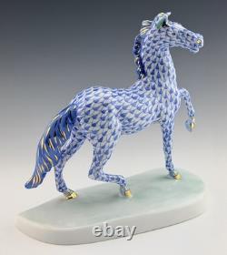 MINT HEREND RARE Larger 7x7 Horse Blue Fishnet Figurine
