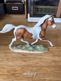 MISTY of CHINCOTEAGE FRANKLIN MINT FINE PORCELAIN HORSE PAMELA Du BOULAY 1988