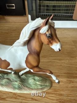 MISTY of CHINCOTEAGE FRANKLIN MINT FINE PORCELAIN HORSE PAMELA Du BOULAY 1988