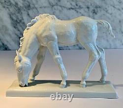 Meissen Blanc de Chine Grazing Horse 78714 Munch Khe c. 1930