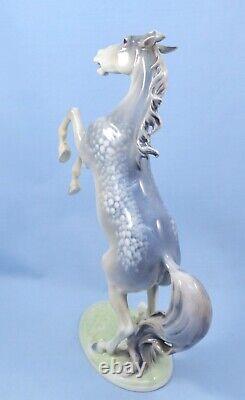 Metzler & Orloff Kunstporzellan Germany Horse Figurine