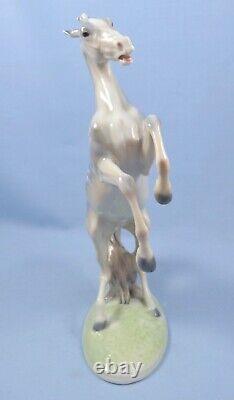 Metzler & Orloff Kunstporzellan Germany Horse Figurine