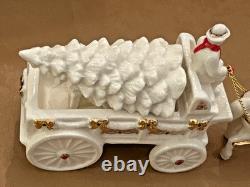 NEW Lenox MISTLETOE PARK Village FARM WAGON & HORSE Figurine # 894892 NIB