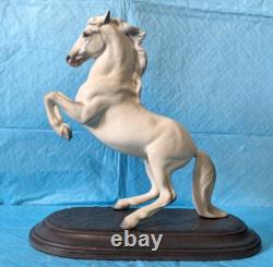 Nice HTF Hagen Renaker DW Lipizzan Horse