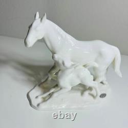 Noritake White Glossy Porcelain Toki Kaisha Horse Mare & Foal Figurine