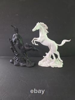 RAGING STALLIONS BY Edward D Hart From The Franklin Mint