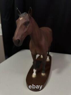 RARE BESWICK Connoisseur NIJINSKY Race Horse Ceramic Figure Wooden Base