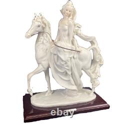 RARE Vtg. Giuseppe Armani Medieval Lady on Horse Porcelain Figure Florence #695F