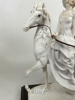 RARE Vtg. Giuseppe Armani Medieval Lady on Horse Porcelain Figure Florence #695F