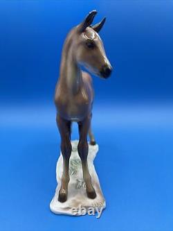 ROSENTHAL (GERMANY) HORSE FOAL ON PLINTH, 1940s HALLMARK, TH. KARNER ARTIST