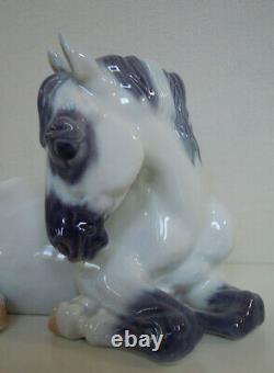 ROYAL COPENHAGEN Pferd Pony Lippizaner 5690 Jeanne Grut PORCELAIN FIGURINE HORSE