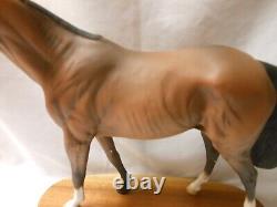 ROYAL DOULTON Beswick 2674 BAY MATT THOUROUGHBRED Connoisseur Horse 11 H X 11.5