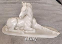 Rare Exquisite Rosenthal Lying Down Foal, 1939, By Albert Hinrich Hussmann 1719