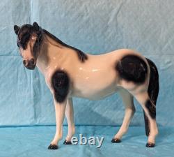 Retired DW Size Hagen Renaker Specialty Horse Maydee in Pinto