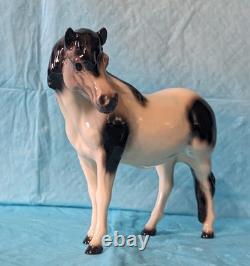 Retired DW Size Hagen Renaker Specialty Horse Maydee in Pinto