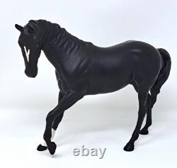 Royal Doulton Black Beauty Horse Matte Porcelain Figurine DA 25 Made in England