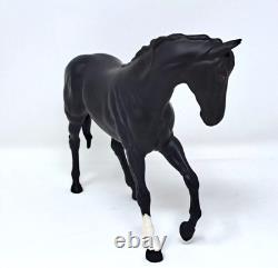 Royal Doulton Black Beauty Horse Matte Porcelain Figurine DA 25 Made in England