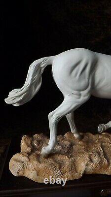 Royal Doulton DA 245 Milton Horse Figure Ltd Edition No 530