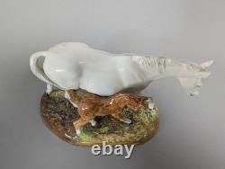 Royal Doulton Gude Grey Mare and Foal HN2532