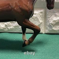 Royal Doulton Stocky Jogging Mare Horse Figurine England Vintage Brown Beauty