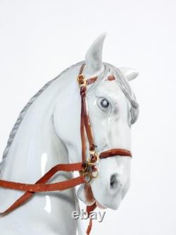 Sculpture Horse Porcelain Unter Weiss Bach Levadé Spanish Riding School Vienna