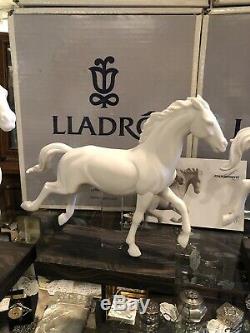 Set of Four Lladro White Porcelain Horse Figurines Gallop I II III IV Spain