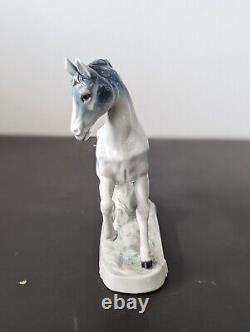 Sitzendorf Porcelain Figurine Horse 1234 Dresden Germany