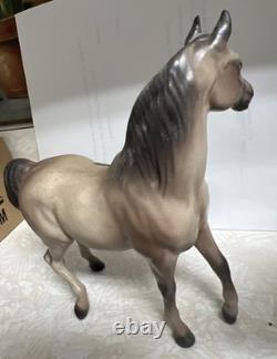 Spectacular Hagen Renaker ZARA, ARABIAN MARE Light Rose Grey. B-655