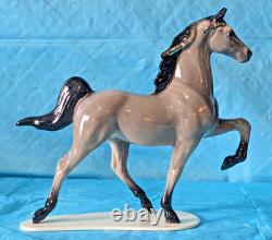 VHTF SR Hagen Renaker American Saddlebred Horse Gray with Platinum Ribbons 30 Made