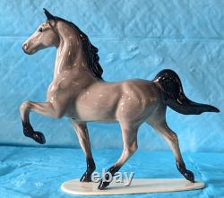 VHTF SR Hagen Renaker American Saddlebred Horse Gray with Platinum Ribbons 30 Made