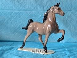VHTF SR Hagen Renaker American Saddlebred Horse Gray with Platinum Ribbons 30 Made